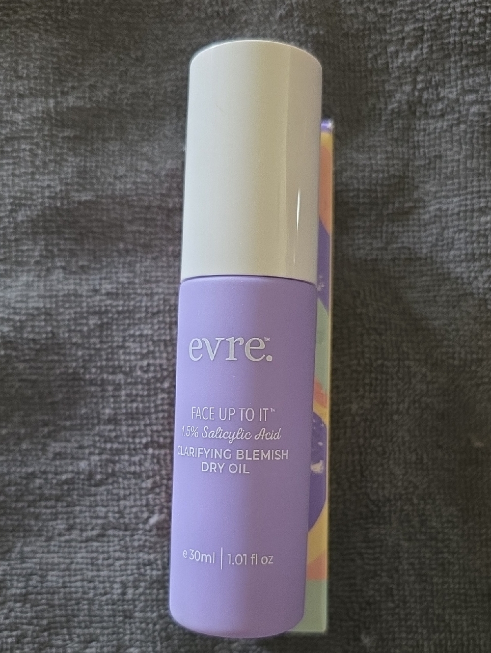 evre. Clarifying Blemish Dry Oil